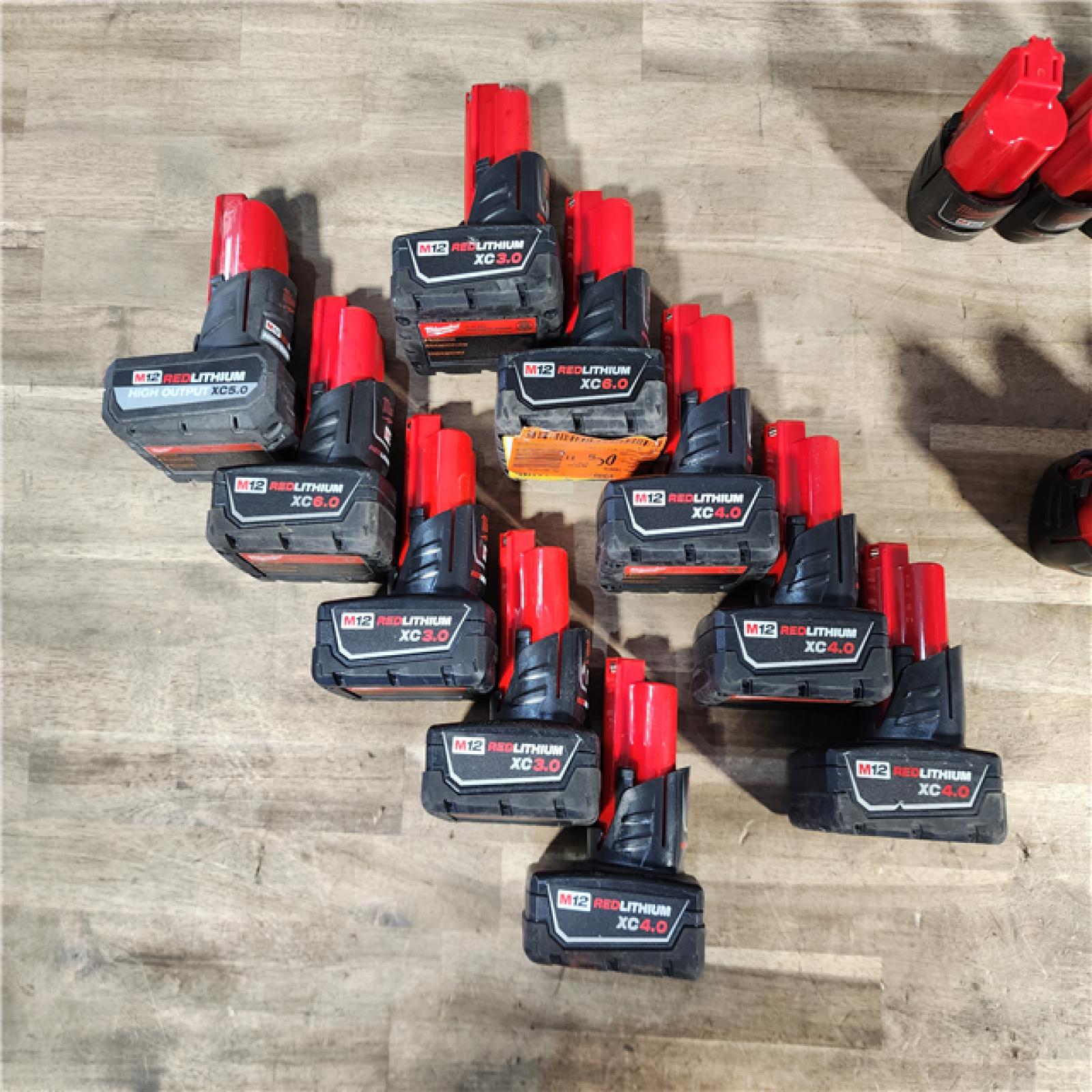 HOUSTON LOCATION - AS-IS MILWAUKEE BATTERY PACK QTY - 20