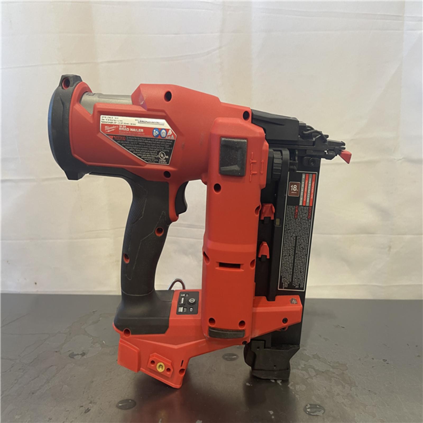 AS-IS - Milwaukee M18 FUEL 18 Gauge Brad Nailer (TOOL ONLY)