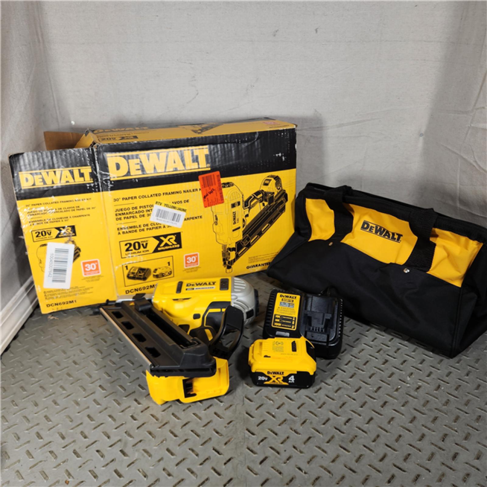 Houston Location - AS-IS Dewalt - DCN692M1 - Cordless Framing Nailer, Voltage 20.0 Li-Ion, Battery Included, Fastener Range 2 to 3-1/2 - Appears IN LIKE NEW Condition