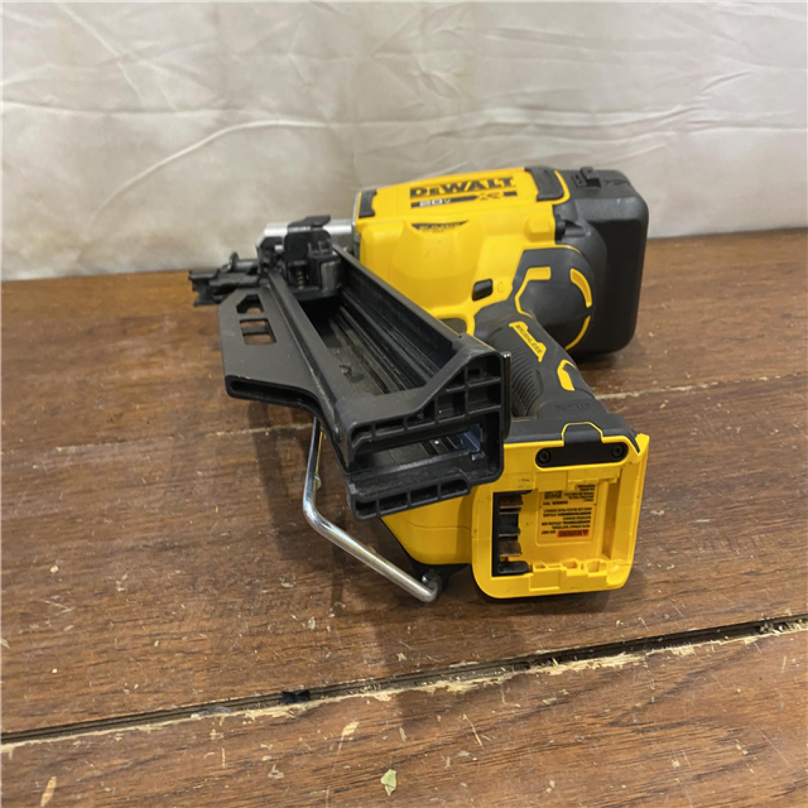 AS-IS DEWALT 20-Volt 21° Cordless Framing Nailer (Tool-Only)