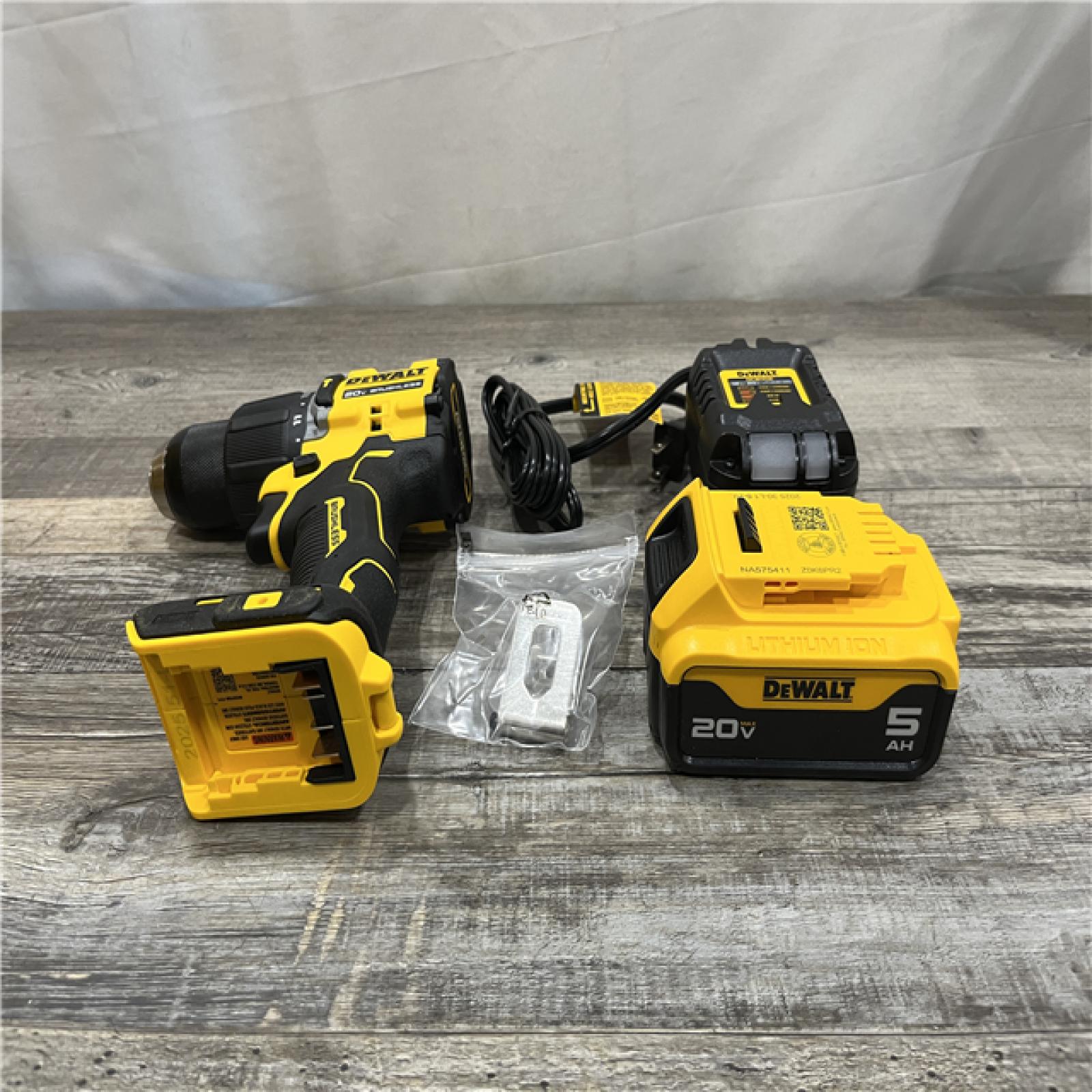 AS-IS DEWALT ATOMIC 20V Lithium-Ion Cordless 1/2 in. Hammer Drill Kit