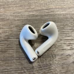 AS-IS Apple - AirPods 4 with Active Noise Cancellation - White