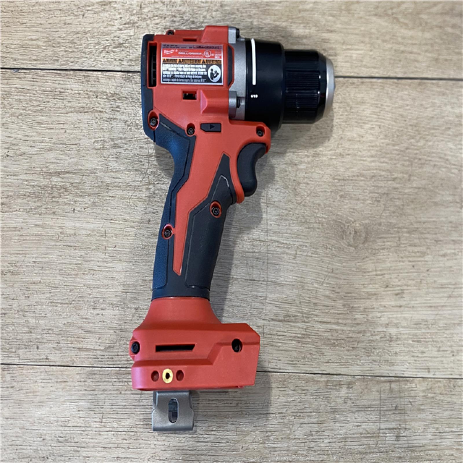 AS-IS Milwaukee 18V Lithium-Ion Brushless Cordless 1/2 in. Compact Drill/Driver with kit