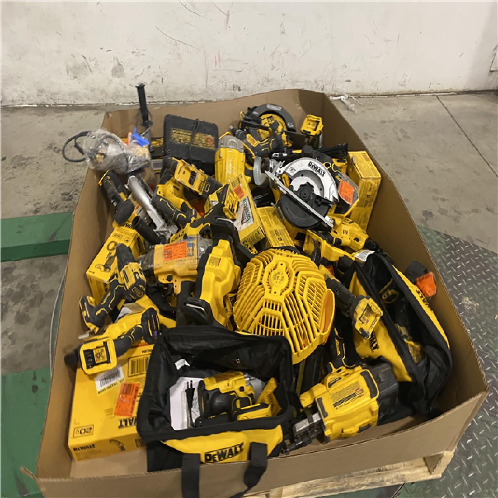 Dallas Location - As-Is DEWALT Tool Pallet