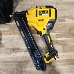 HOUSTON LOCATION - AS-IS DEWALT 20V MAX XR Lithium-Ion Cordless 2-1/2 in. 15-Gauge Finish Nailer Kit