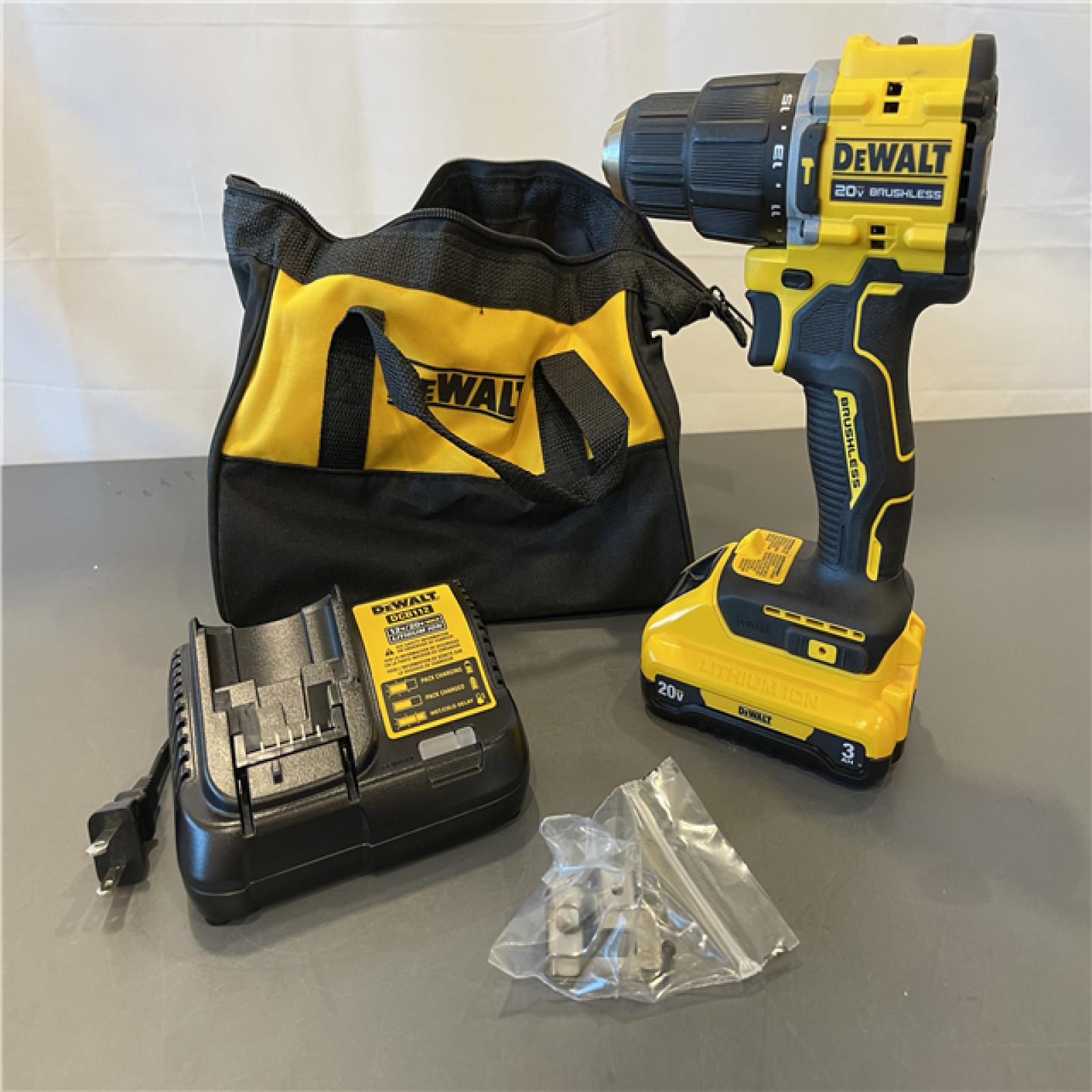 Like New! - DEWALT ATOMIC 20-Volt Lithium-Ion Cordless 1/2 in. Compact Hammer Drill Kit