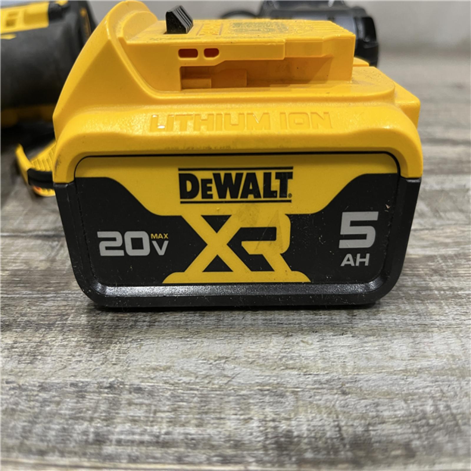 AS-IS DEWALT 20V MAX XR Brushless Cordless 1/2 Drill/Driver Kit