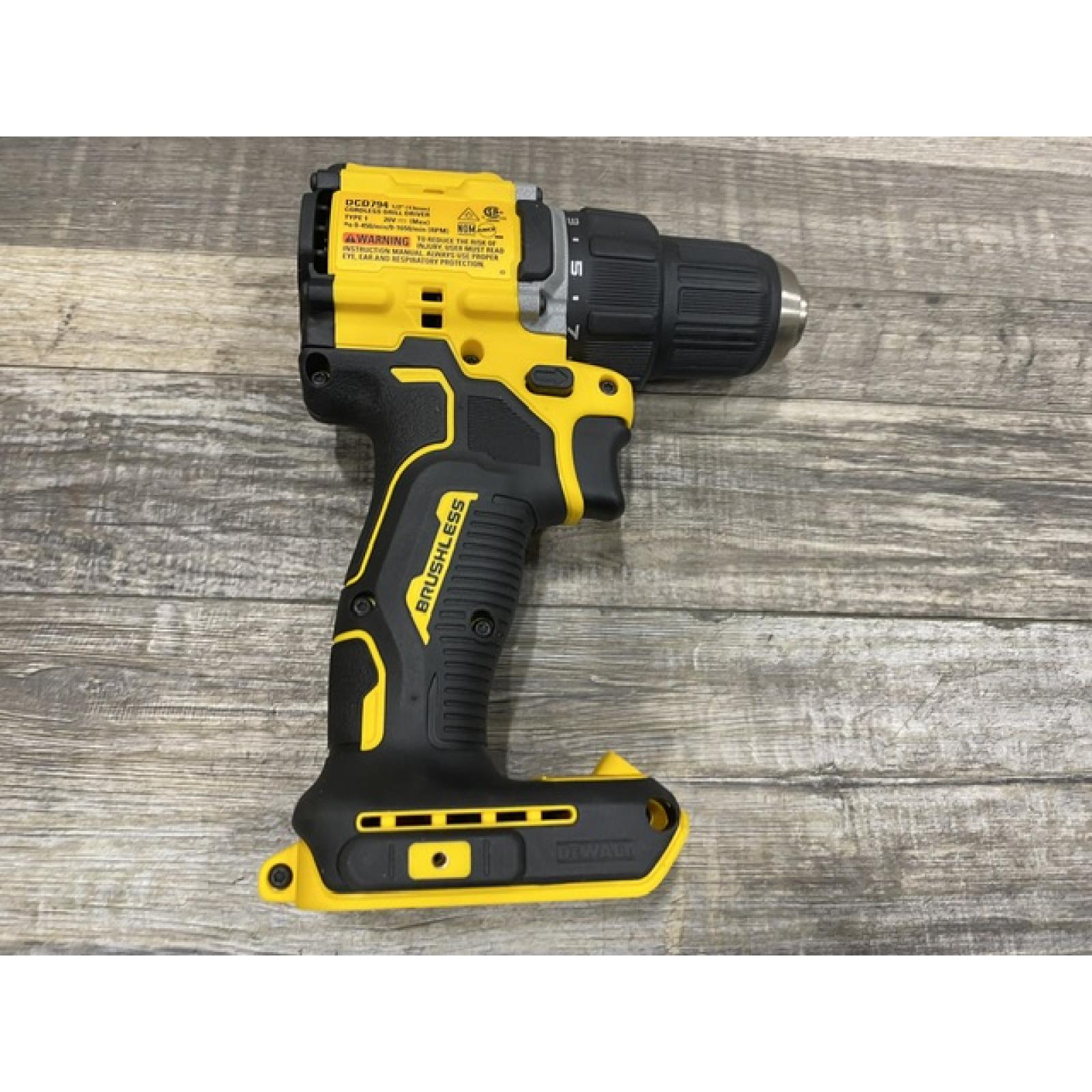 AS-IS DEWALT Atomic 20V Lithium-Ion Cordless Compact 1/2 in. Drill/Driver Kit