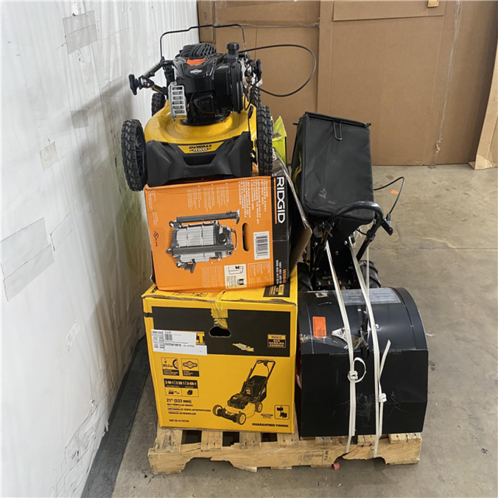 Houston Location - AS-IS Outdoor Pallet