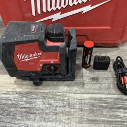 AS-IS Milwaukee 100 ft. REDLITHIUM Lithium-Ion USB Green Rechargeable Cross Line Laser Level with Charger