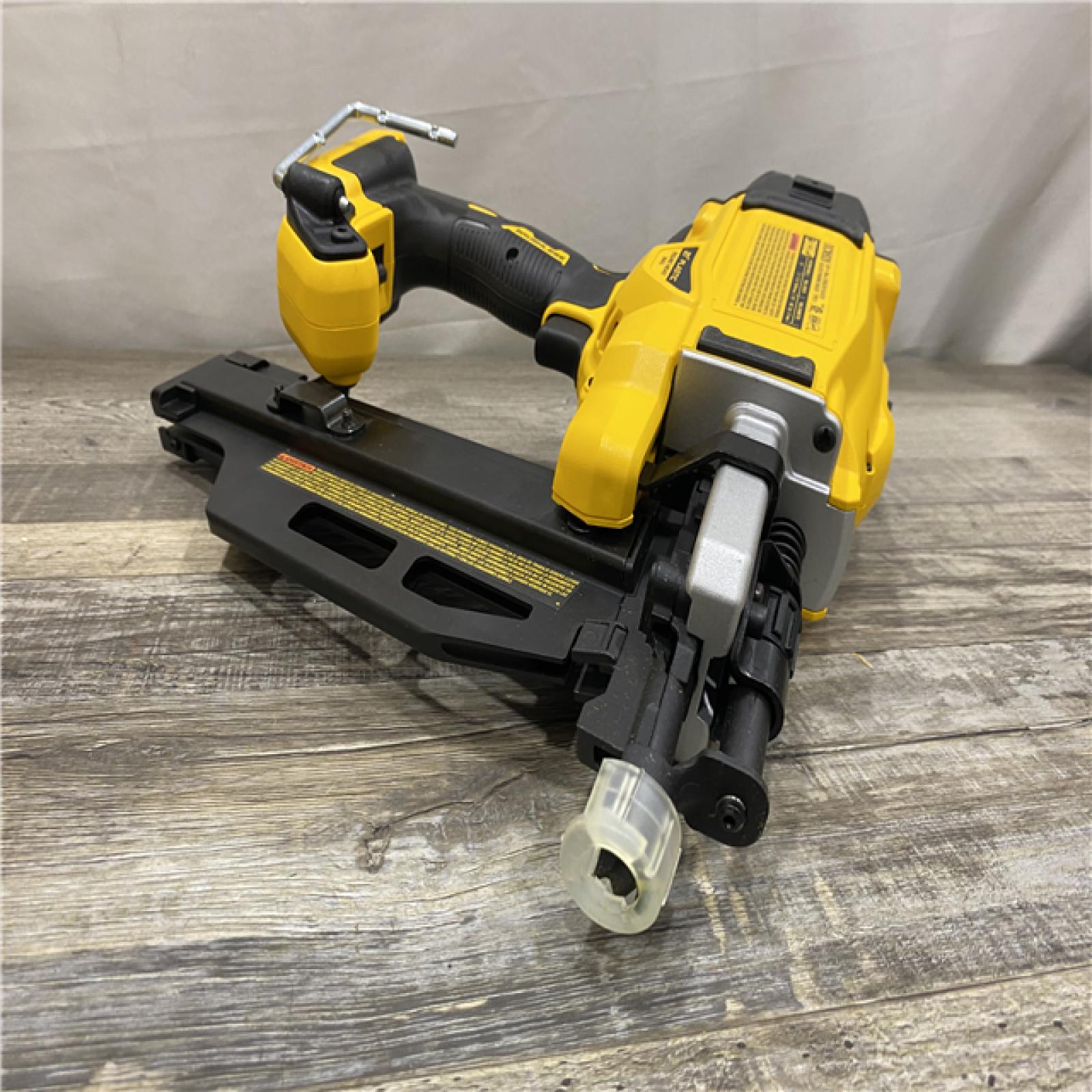 AS-IS DEWALT 20-Volt 21° Cordless Framing Nailer (Tool-Only)