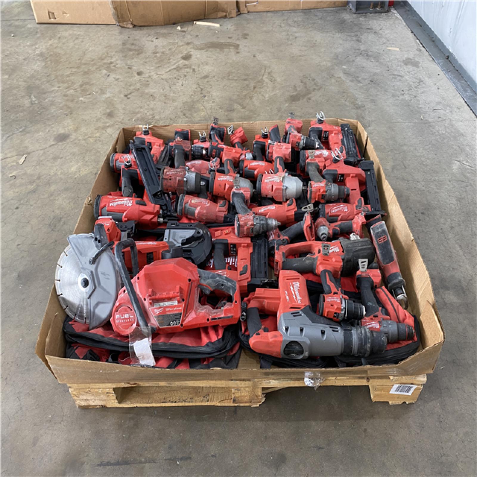 Houston Location AS IS - Tool Pallet