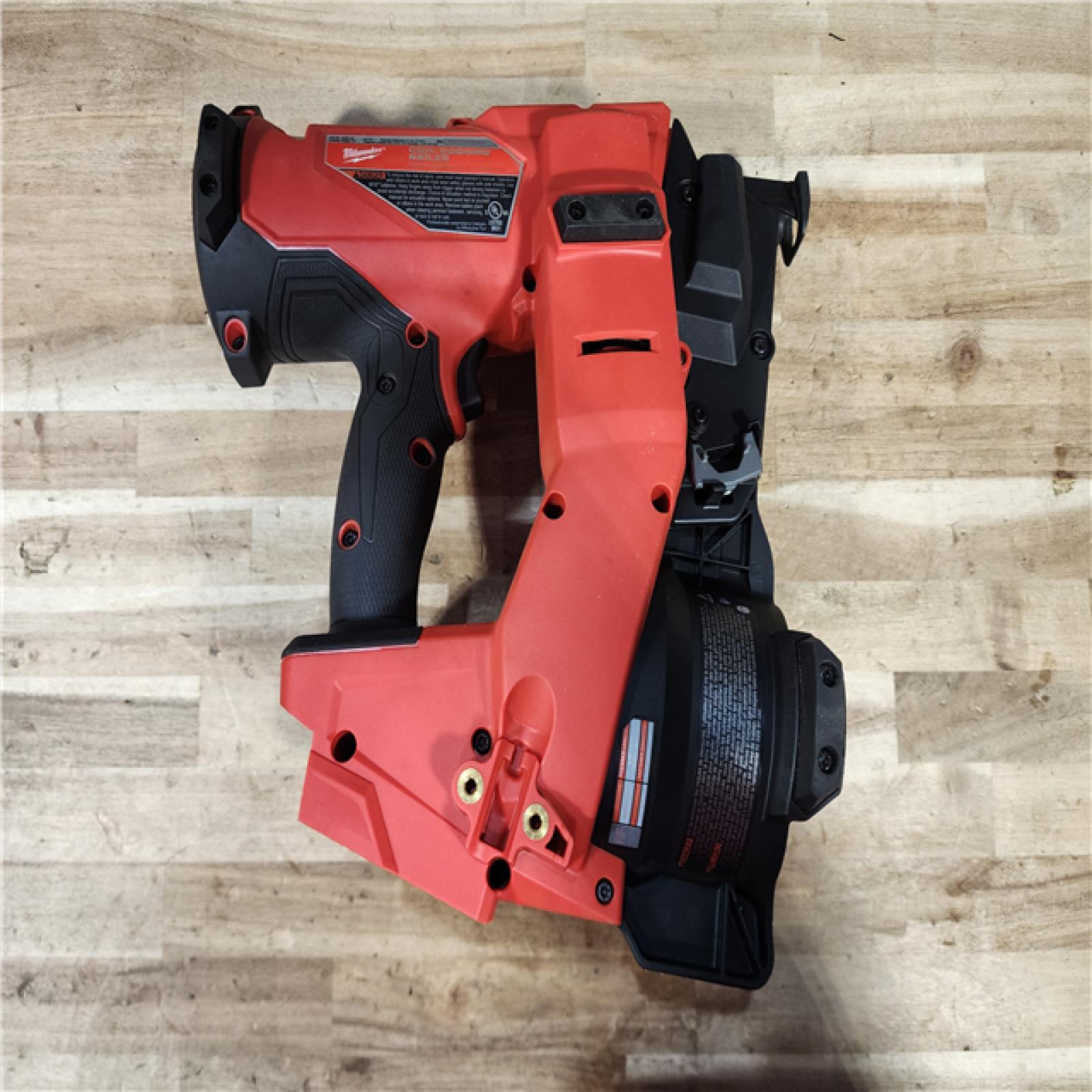 HOUSTON LOCATION - AS-IS (APPEARS LIKE NEW) Milwaukee FUEL 18-Volt Lithium-Ion Brushless Cordless Coil Roofing Nailer (Tool Only)