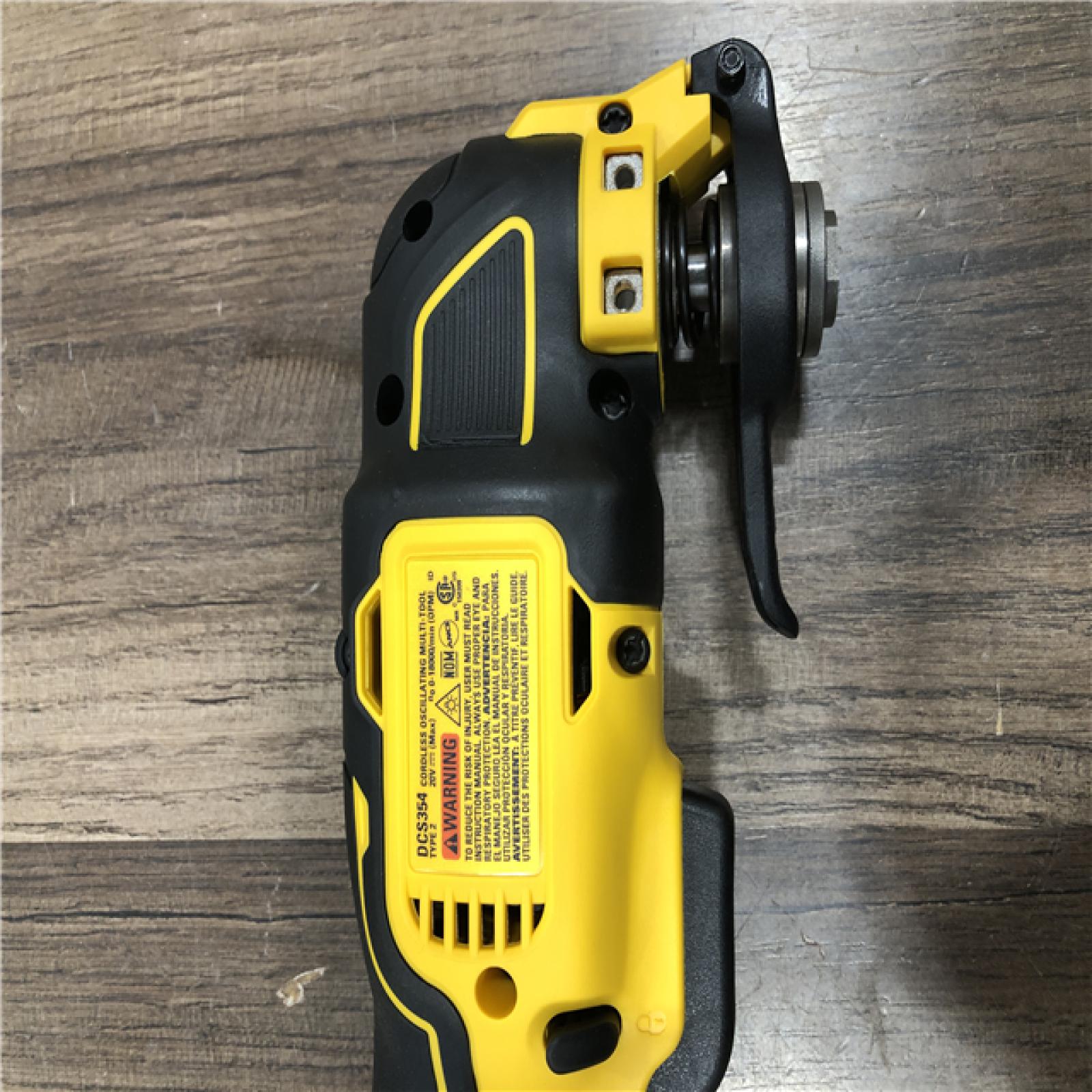 AS-IS DEWALT ATOMIC 20V MAX Cordless Brushless Oscillating Multi Tool with