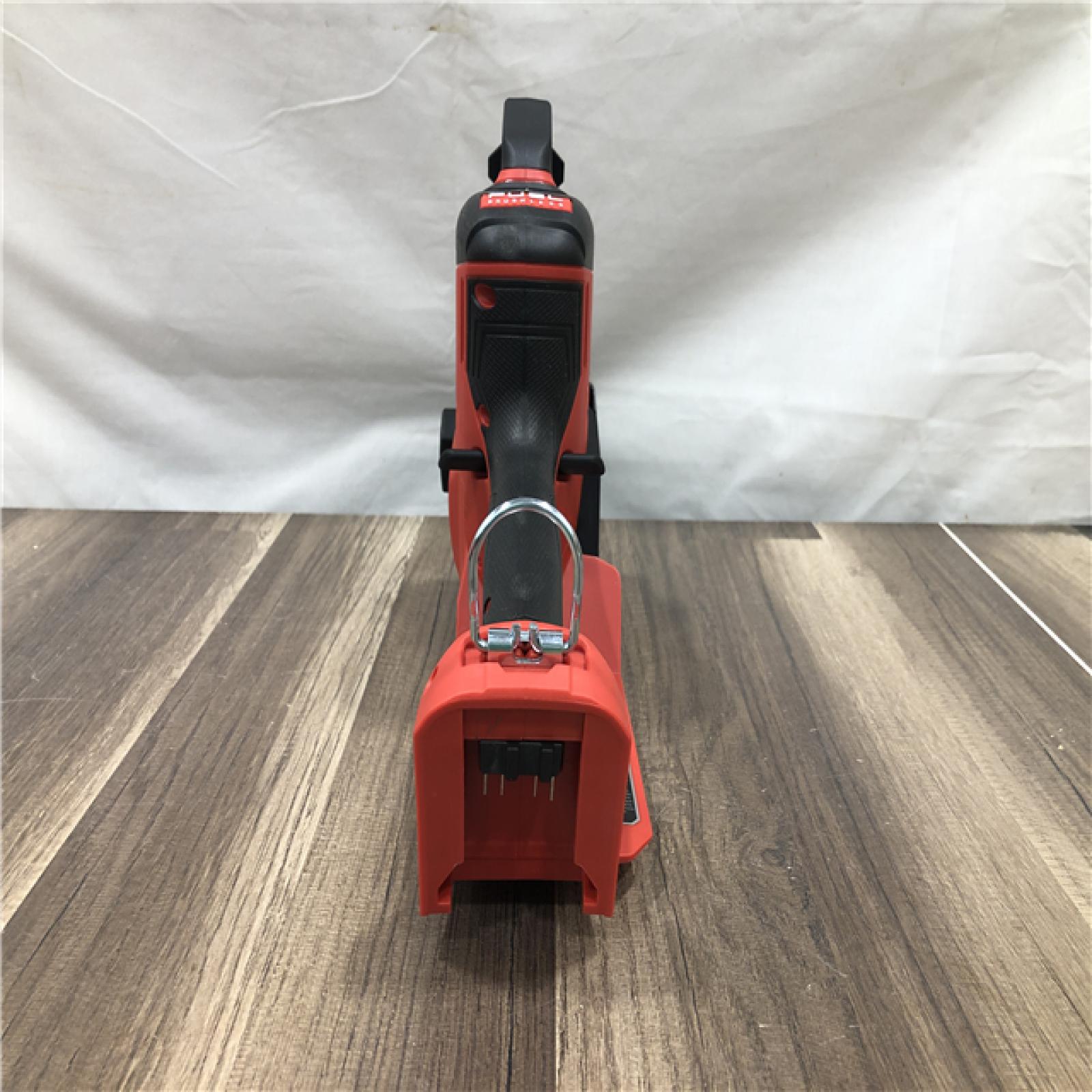 AS-IS Milwaukee FUEL 18V Lithium-Ion Brushless Battery 8 in. HATCHET Pruning Saw (Tool-Only)