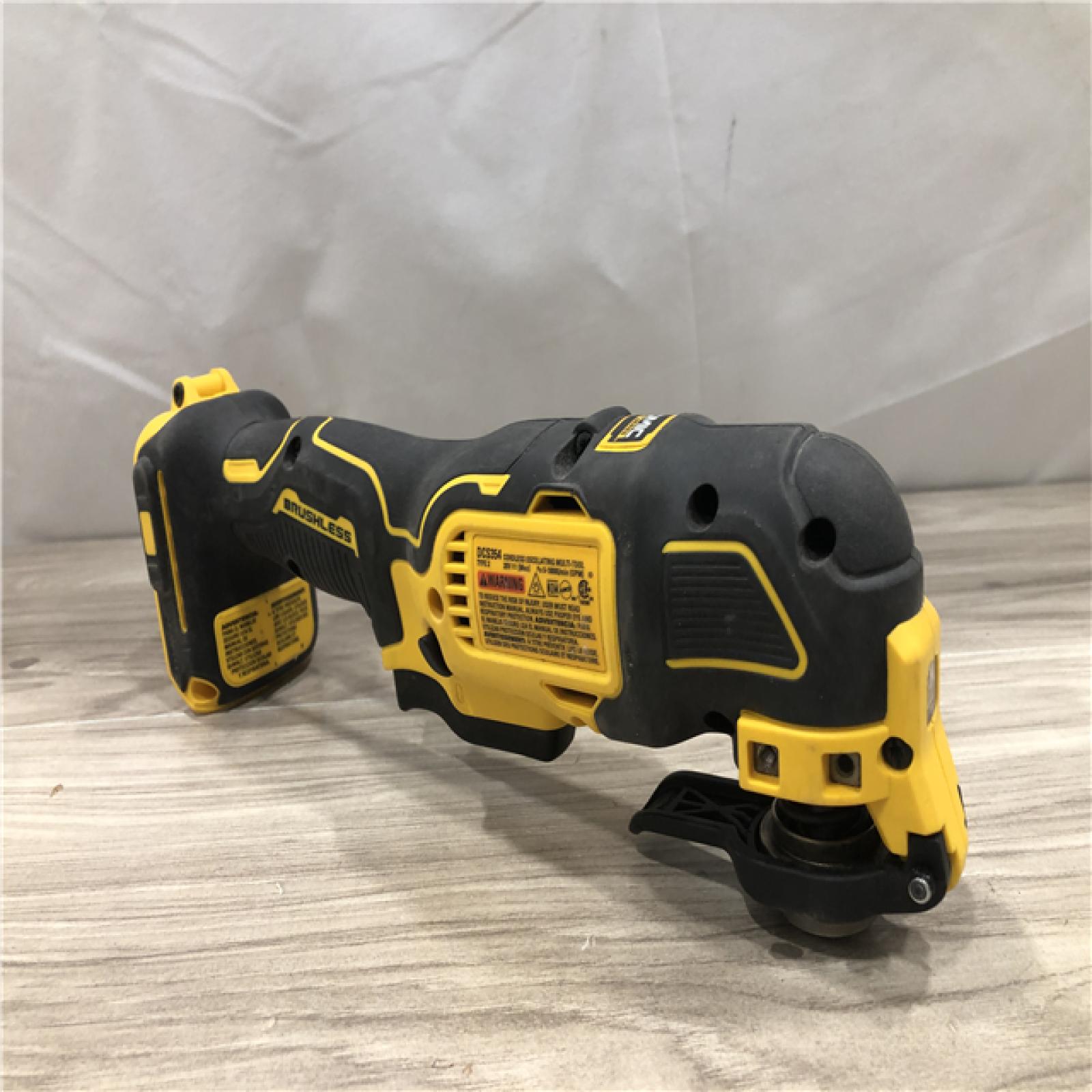 AS-IS DeWalt 20V MAX ATOMIC Cordless 4-Tool Combo Kit