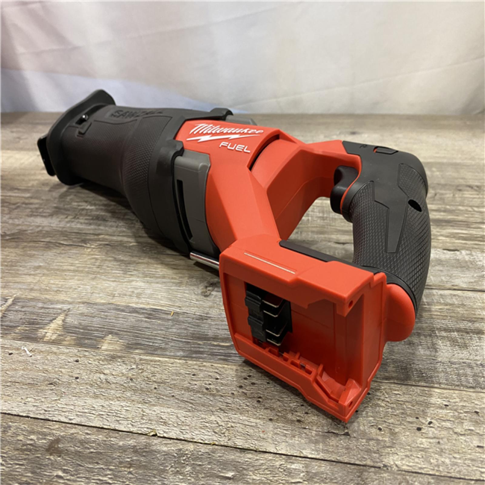 AS-IS Milwaukee FUEL GEN-2 18V Lithium-Ion Brushless Cordless SAWZALL Reciprocating Saw (Tool-Only)