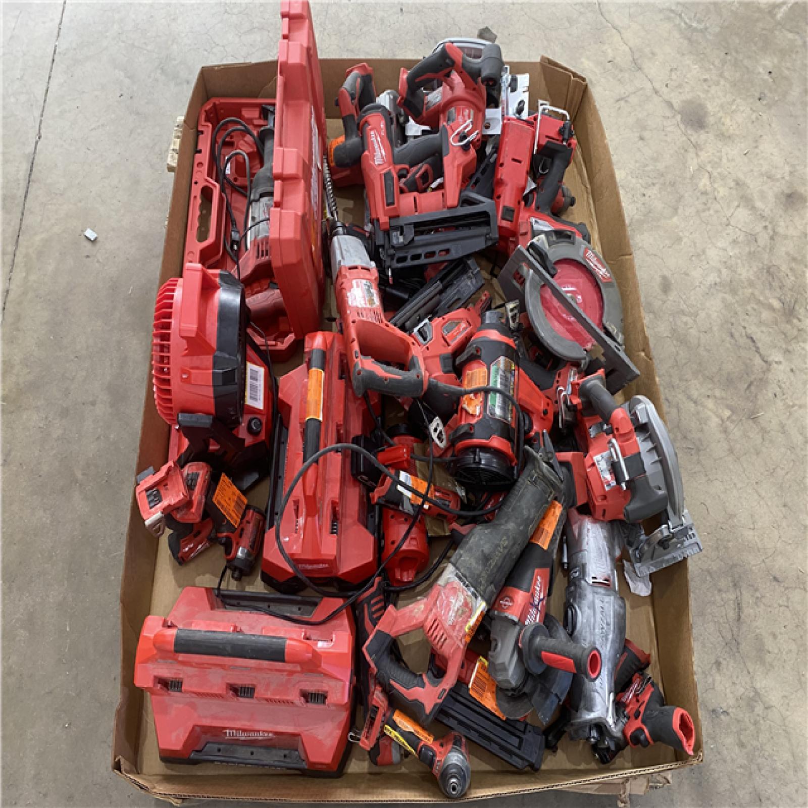 Houston Location AS IS - Tool Pallet