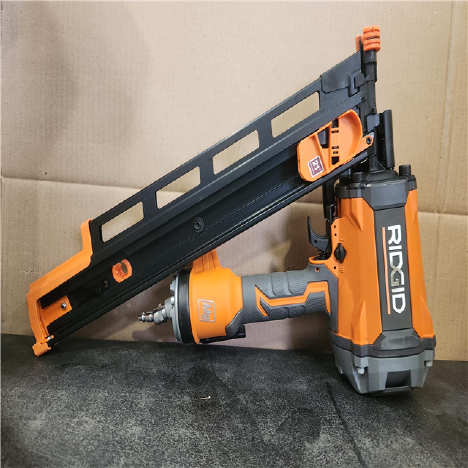 Phoenix LIKE NEW RIDGID Pneumatic 21-Degree 3-1/2 in. Round Head Framing Nailer