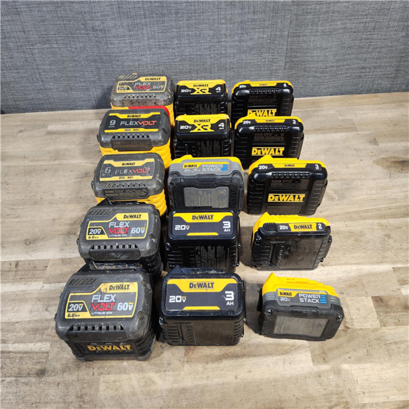 HOUSTON LOCATION - AS-IS DEWALT BATTERY PACK QTY - 15