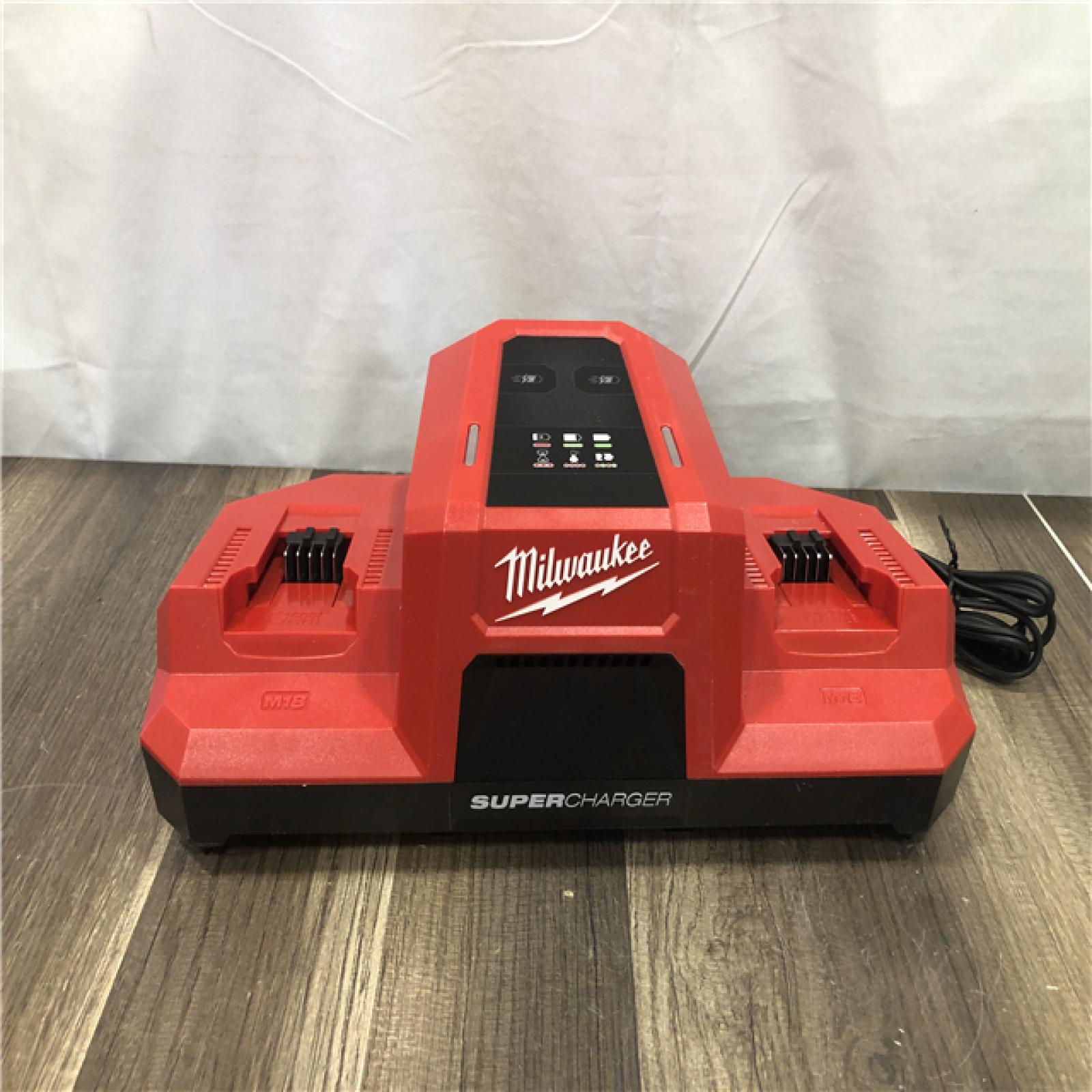 AS-IS Milwaukee M18 18V Dual Bay Simultaneous Super Charger