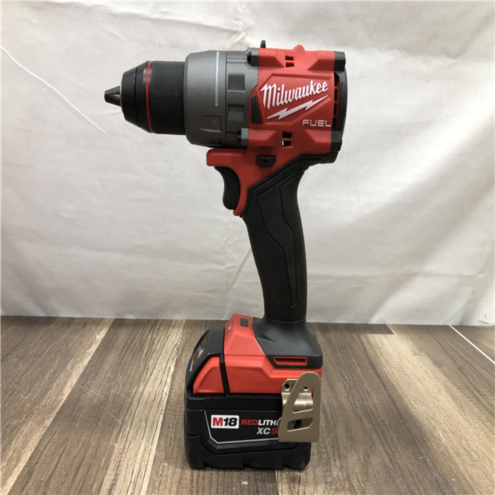 AS-IS Milwaukee FUEL 18V Lithium-Ion Brushless Cordless 1/2 in. Drill/Driver Kit