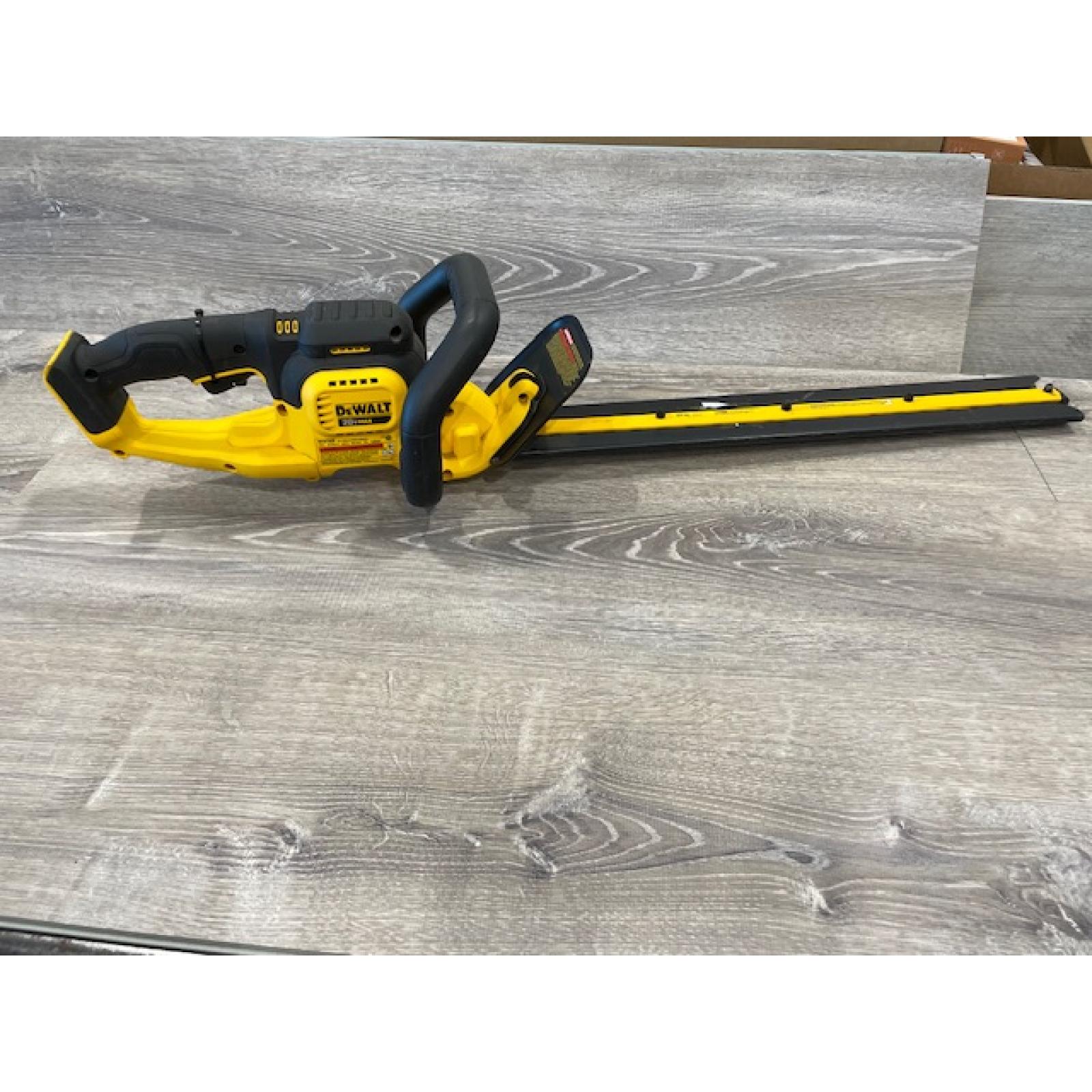 AS-IS Dewalt 20V MAX 22 in. Cordless Battery Powered Hedge Trimmer (Tool Only)