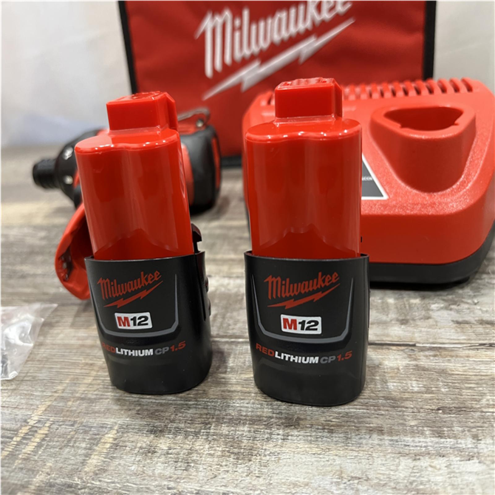AS-IS Milwaukee 12V Lithium-Ion Cordless 1/4 in. Hex Screwdriver Kit