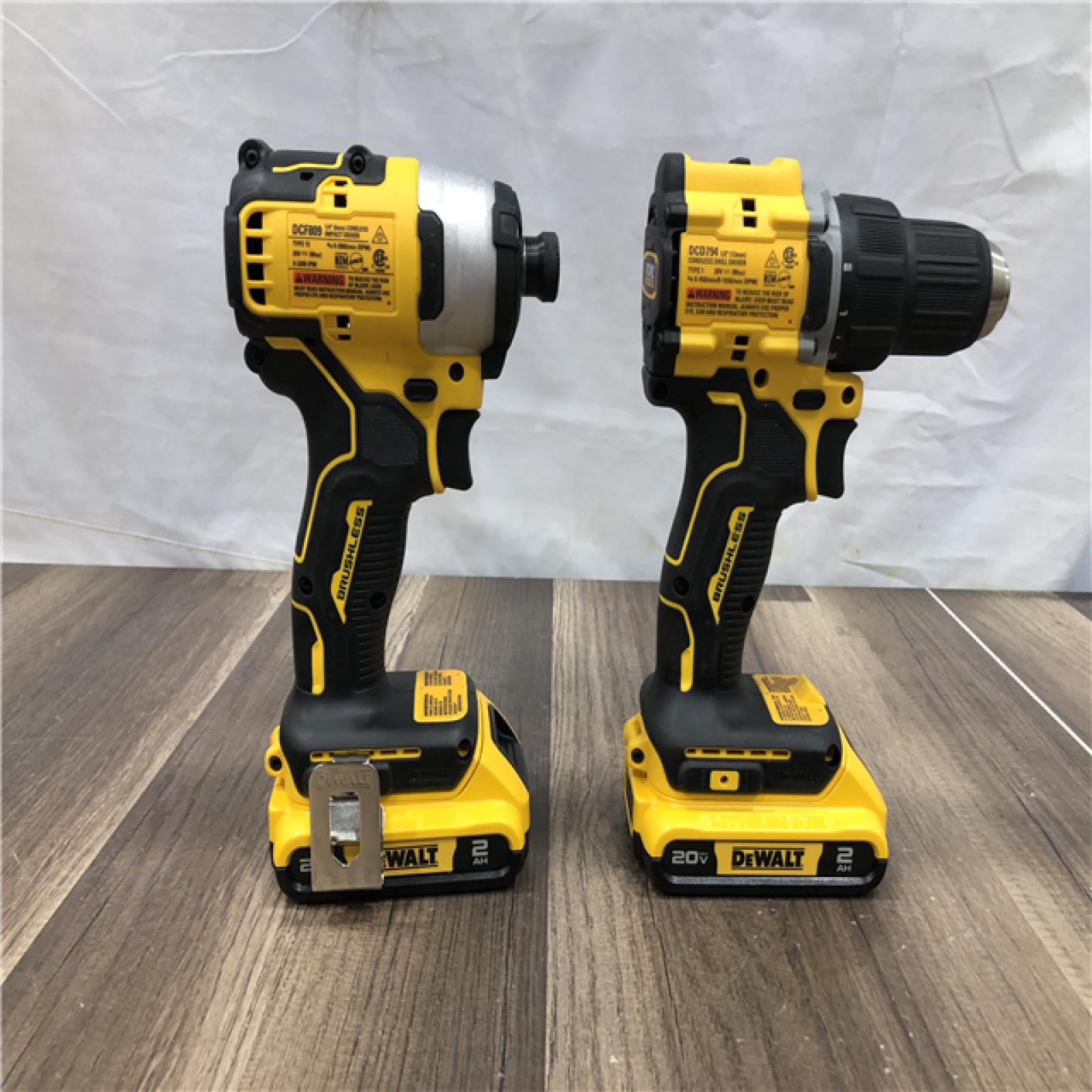 AS-IS DEWALT ATOMIC 20-Volt MAX Lithium-Ion Cordless Combo Kit