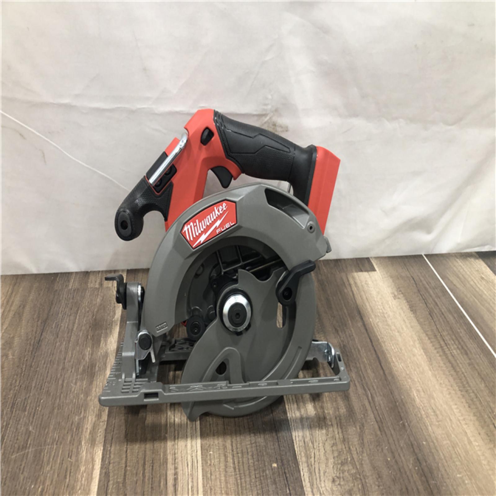 AS-IS Milwaukee FUEL 18V Lithium-Ion Brushless Cordless 6-1/2 in. Circular Saw (Tool-Only)