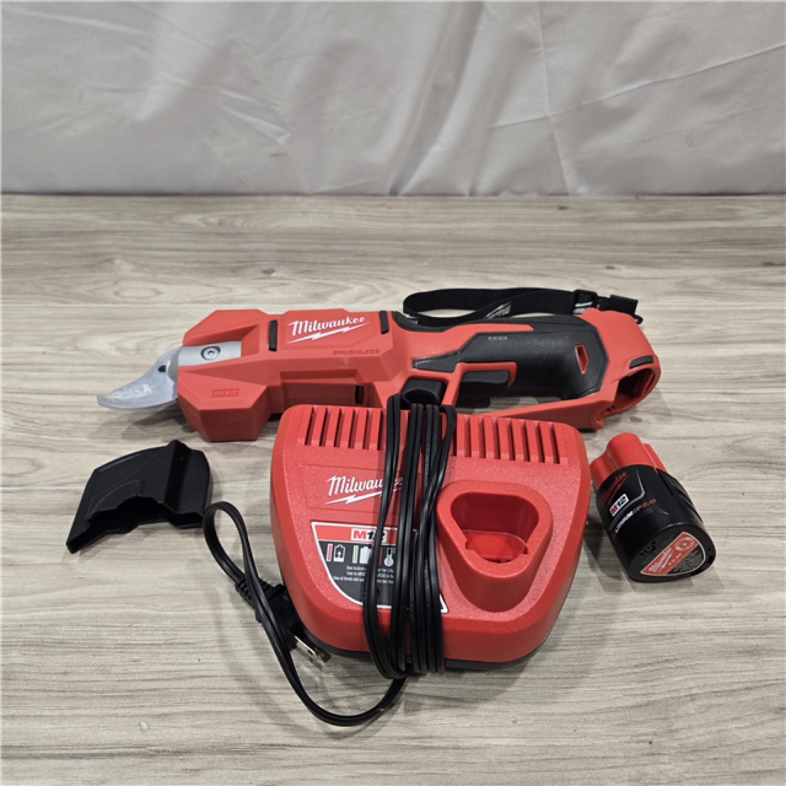 AS-IS Milwaukee M12 2534-21 Steel Curved Cordless Pruner