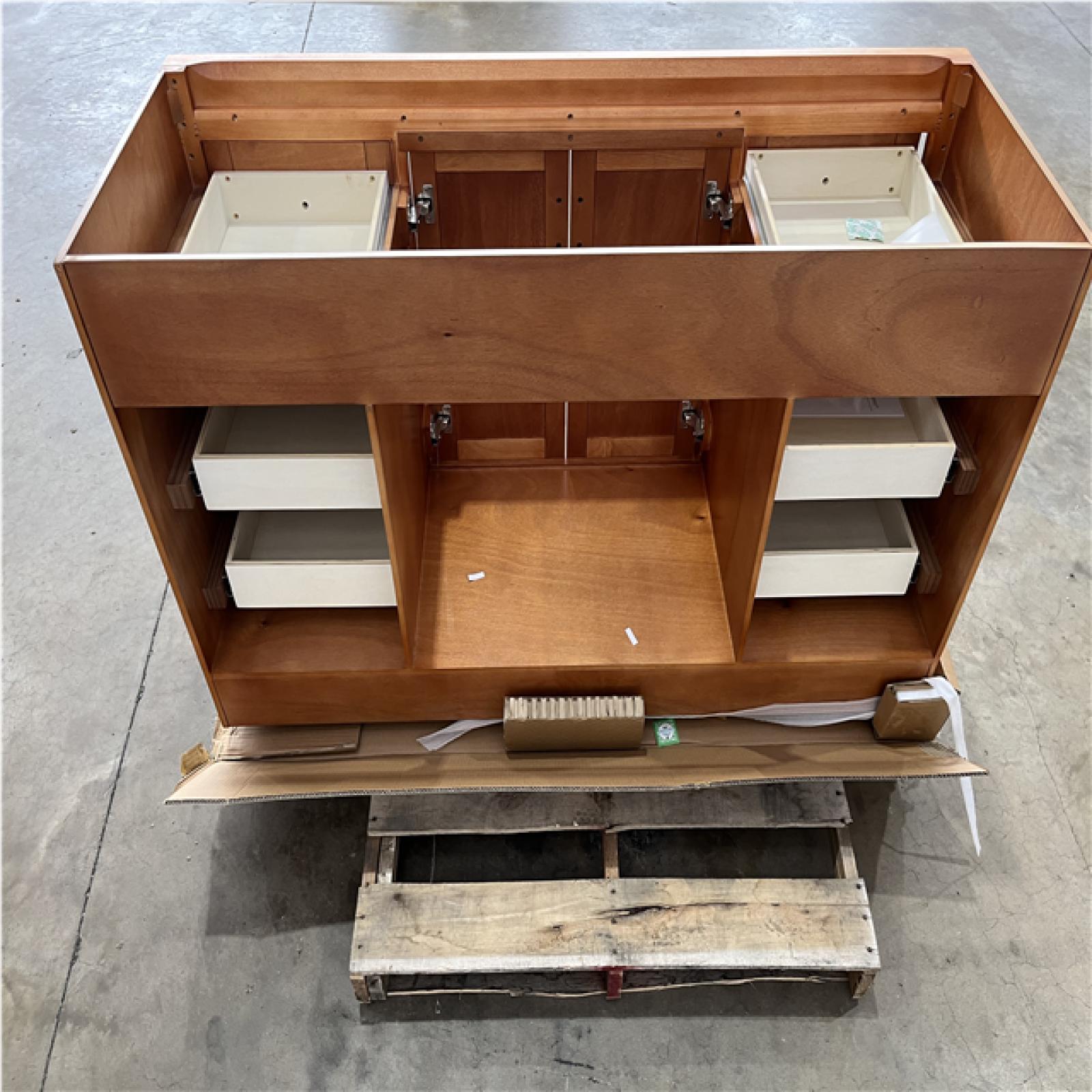 Houston Location - AS-IS home improvement pallet NAPLES 60 IN. VANITY