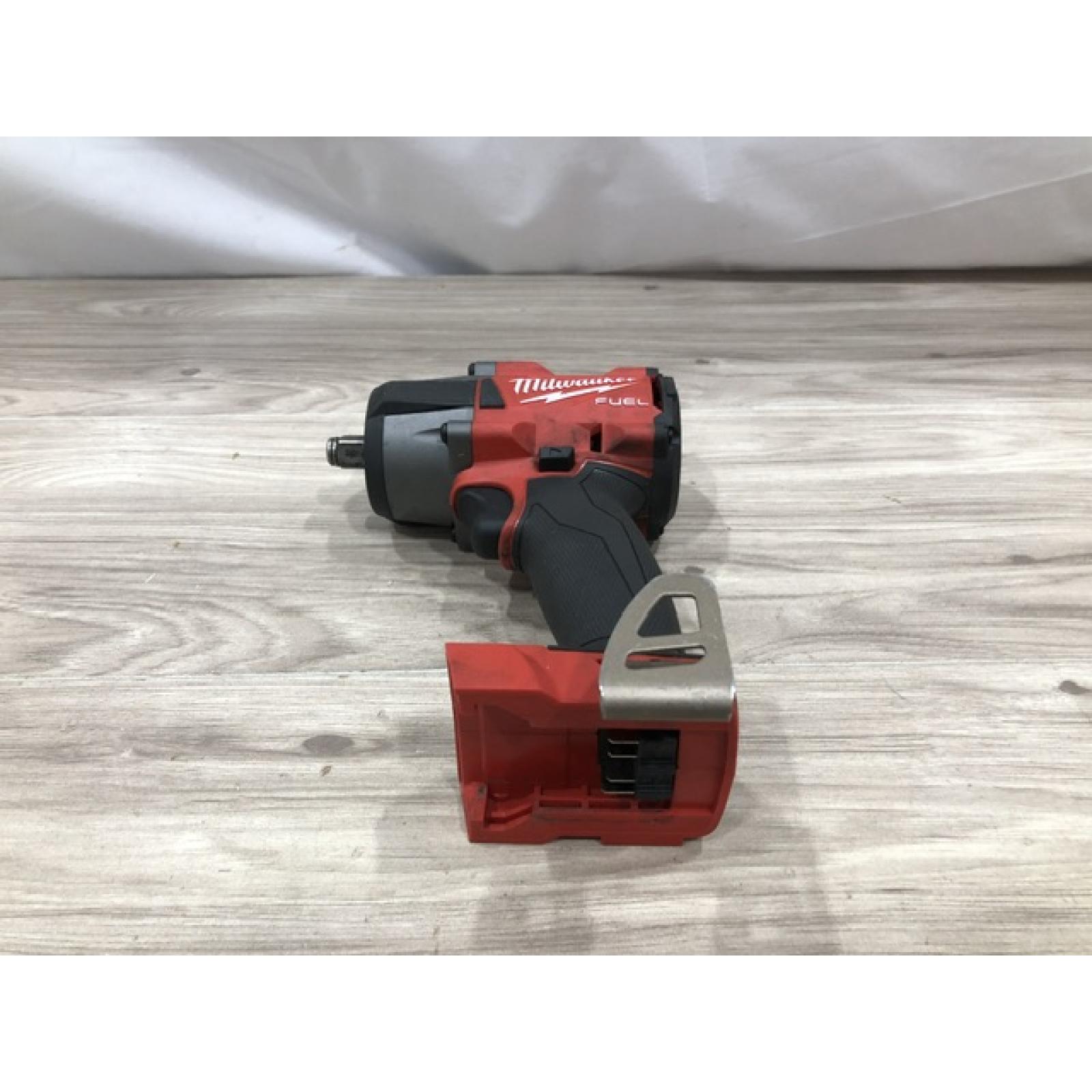 AS-IS Milwaukee 2962-20  M18 18V Fuel 1/2 Mid-Torque Impact Wrench Cordless(Tool-Only)