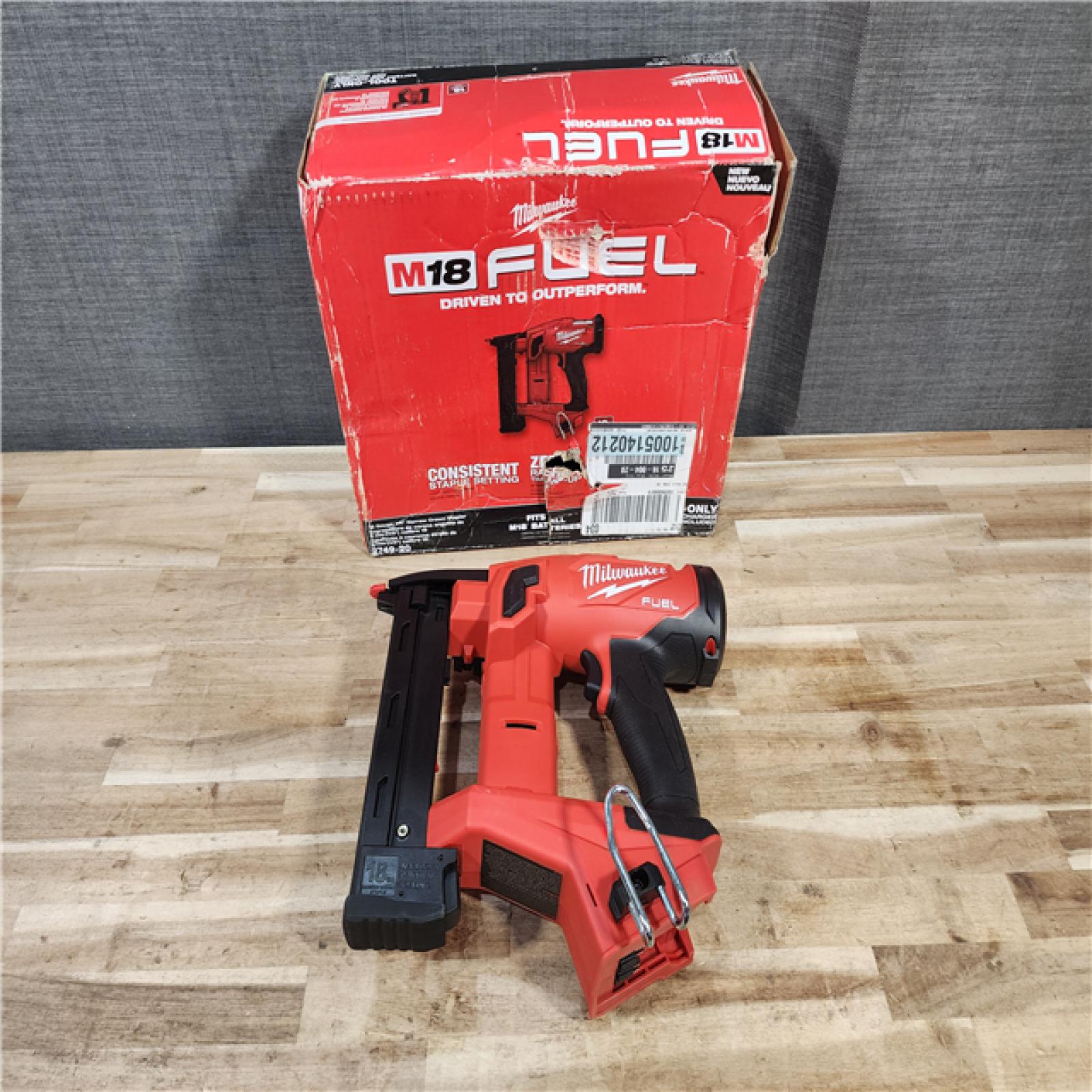 HOUSTON LOCATION - AS-IS Milwaukee FUEL 18-Volt Lithium-Ion Brushless Cordless 18-Gauge 1/4 in. Narrow Crown Stapler (Tool-Only)