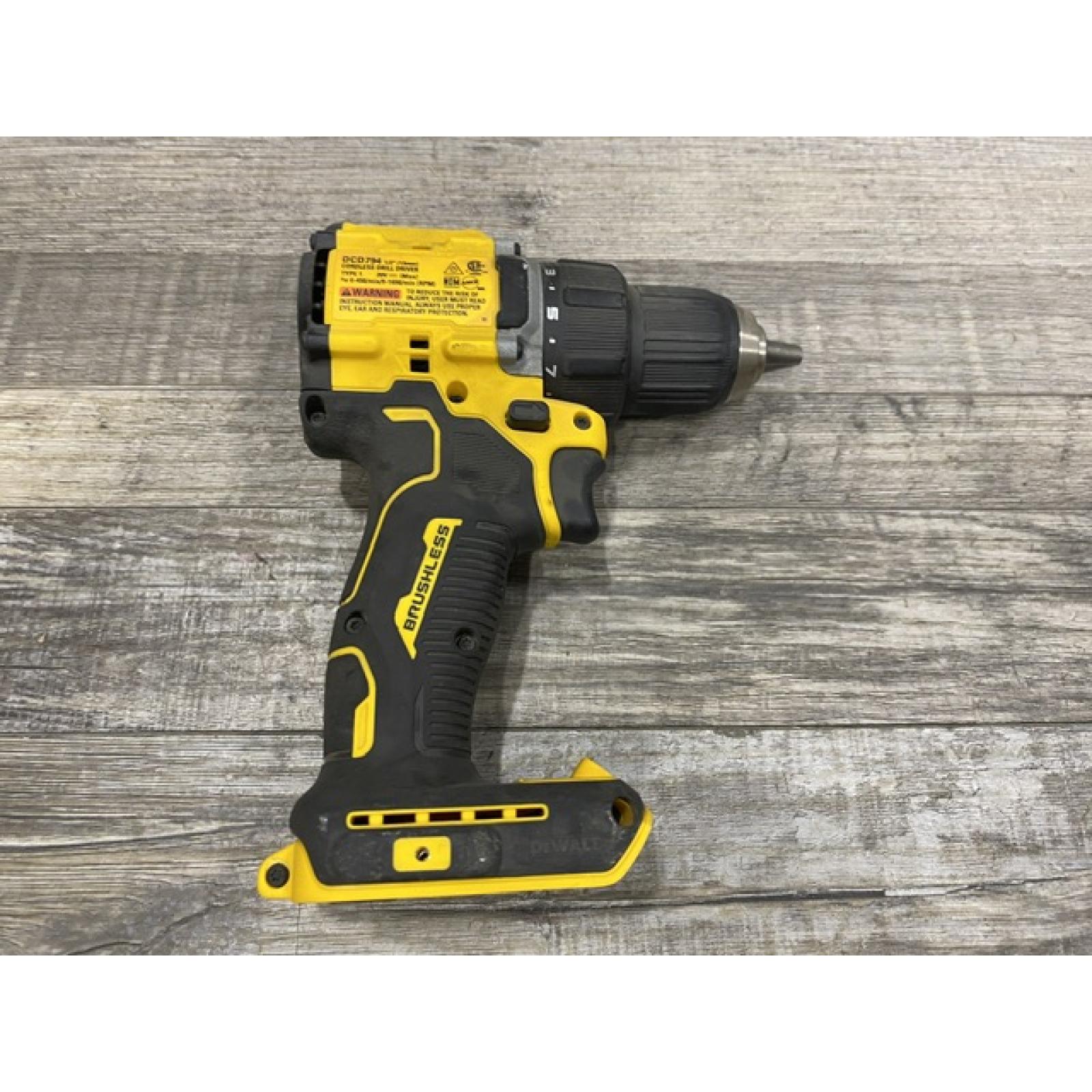 AS-IS DEWALT Atomic 20V Lithium-Ion Cordless Compact 1/2 in. Drill/Driver Kit