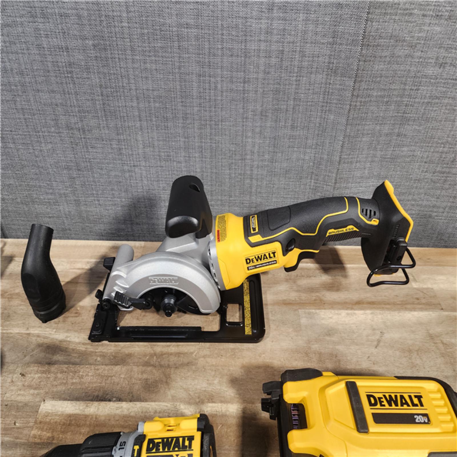 HOUSTON LOCATION - AS-IS DEWALT 3 TOOL COMBO KIT W/ (2) BATTERY & CHARGER
