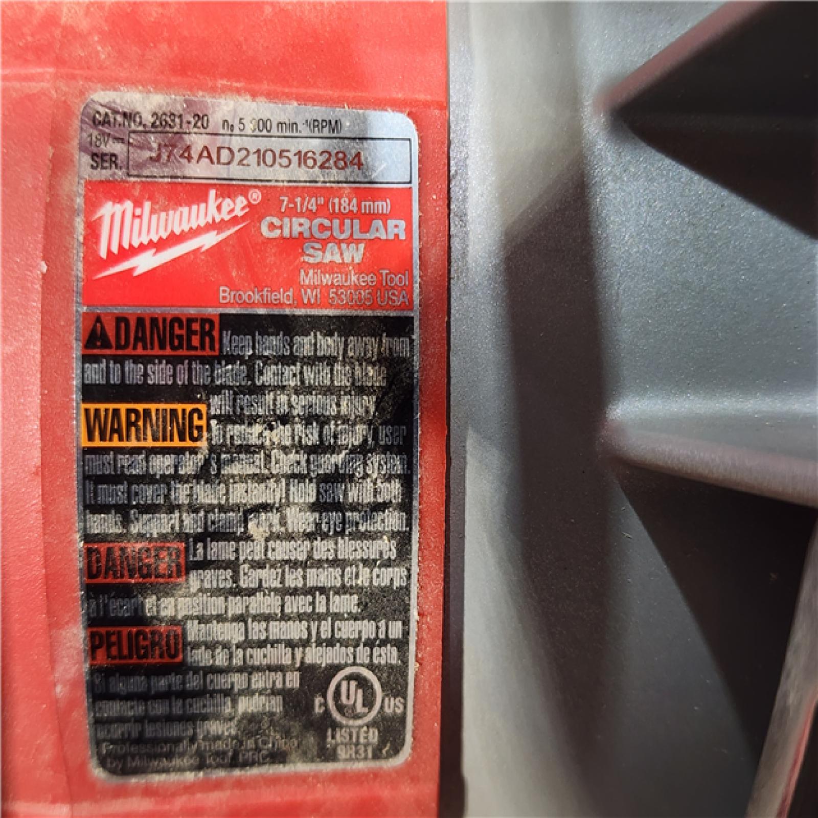 HOUSTON LOCATION - AS - IS Milwaukee 18V Lithium-Ion Cordless 6-1/2 in. Circular Saw (Tool-Only)