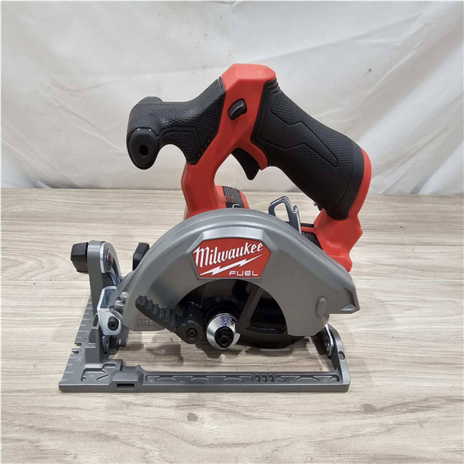AS-IS MILWAUKEE M12 5-3/8 CIRCULAR SAW (Tool-Only)