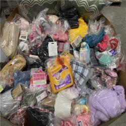 DALLAS LOCATION- NEW!- BULLSEYE MIXED CLOTHING PALLET (300 UNITS)