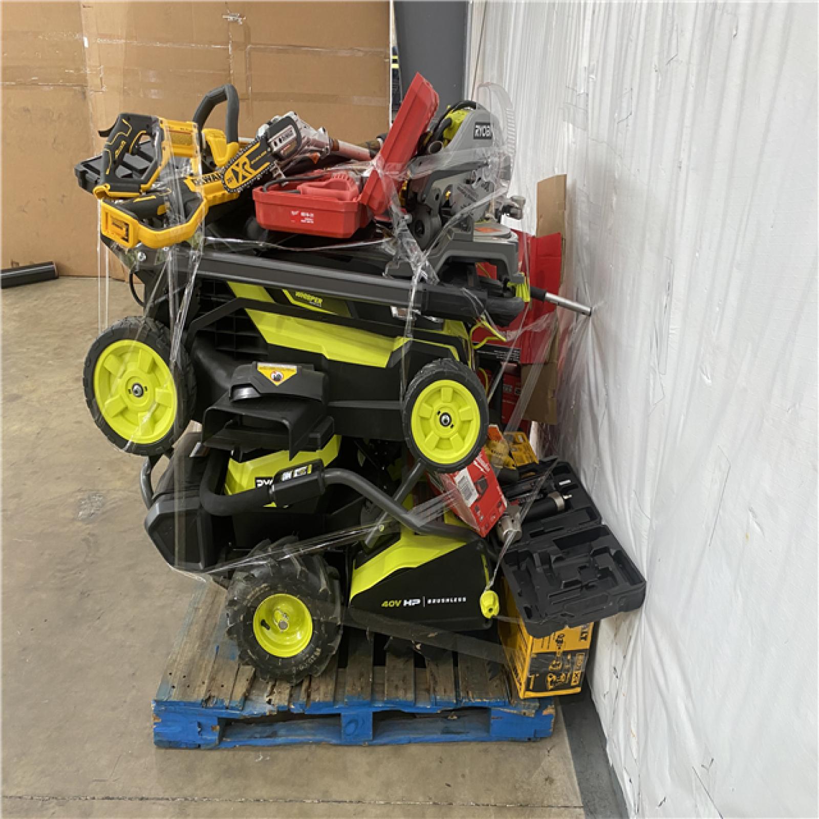 Houston Location AS IS - Tool Pallet