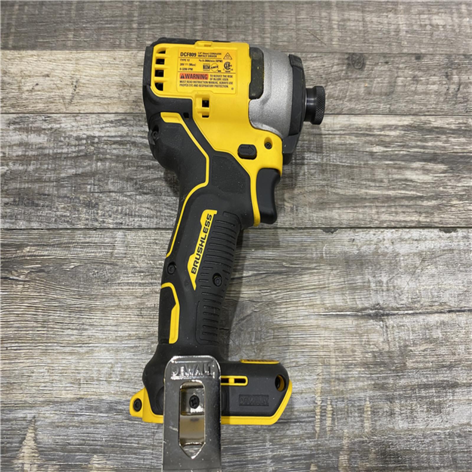 AS-IS DEWALT Atomic 20V Max Lithium-Ion Brushless Cordless Compact 1/4 in. Impact Driver Kit