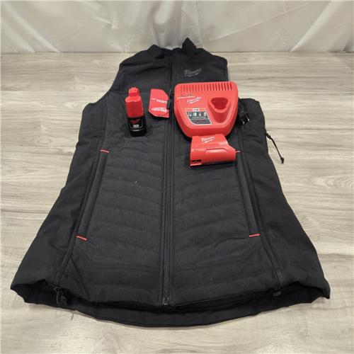 AS-IS Milwaukee Women's Black Small Heated Axis Vest Kit