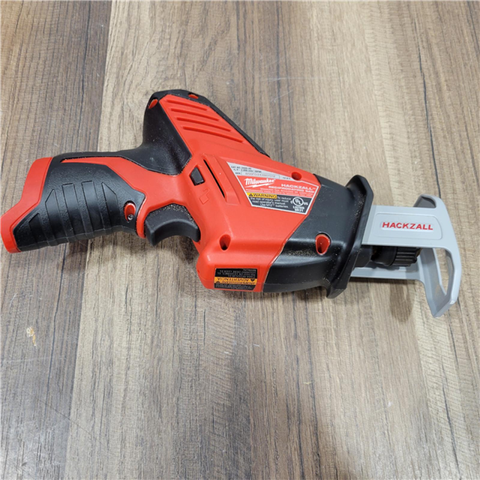 AS-IS  Milwaukee 2420-21 - M12 Fuel Hackzall 1/2  12V 1.5Ah Cordless Straight Handle Reciprocating Saw Kit