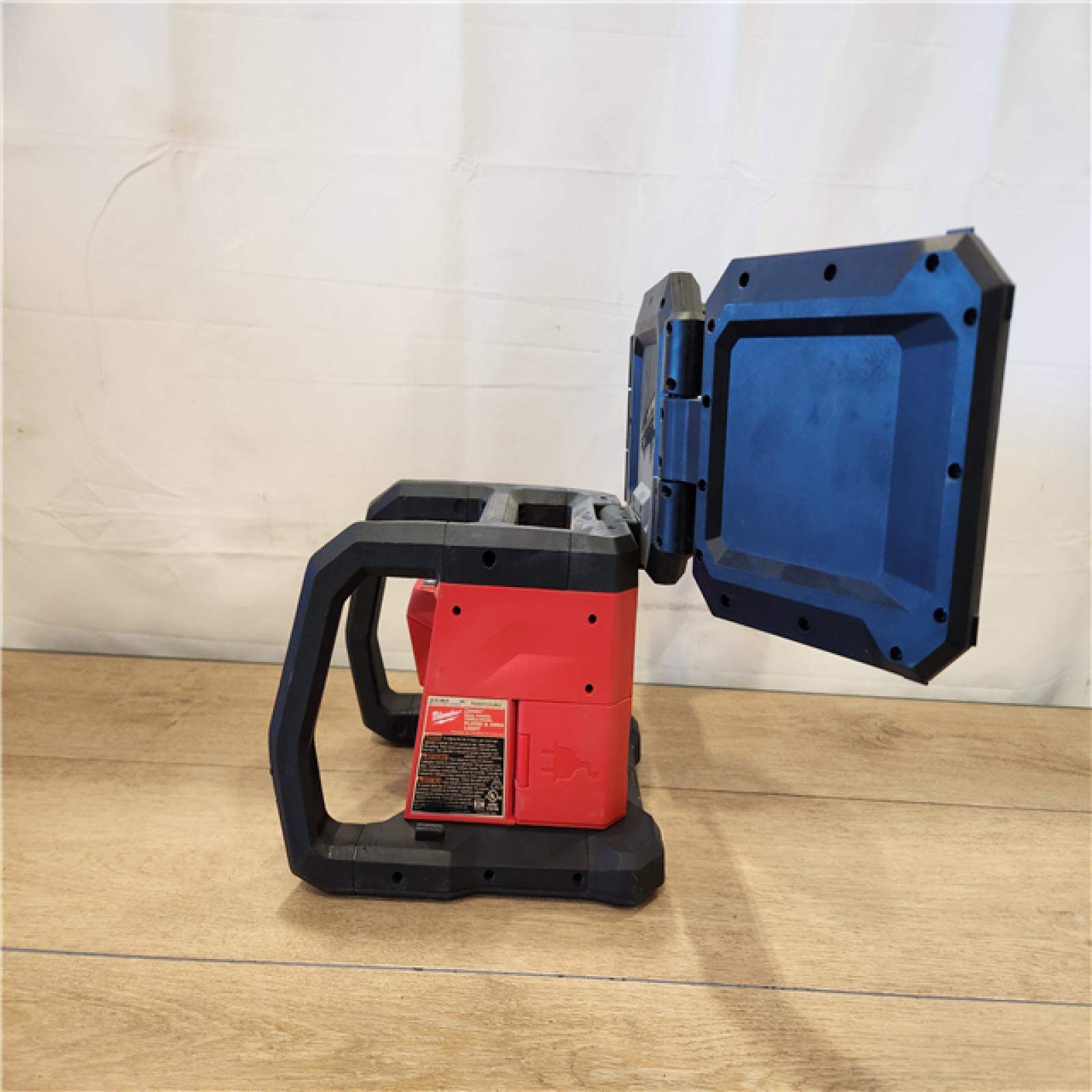 AS-IS- Cordless Work Light LED 3 Hr 18 V