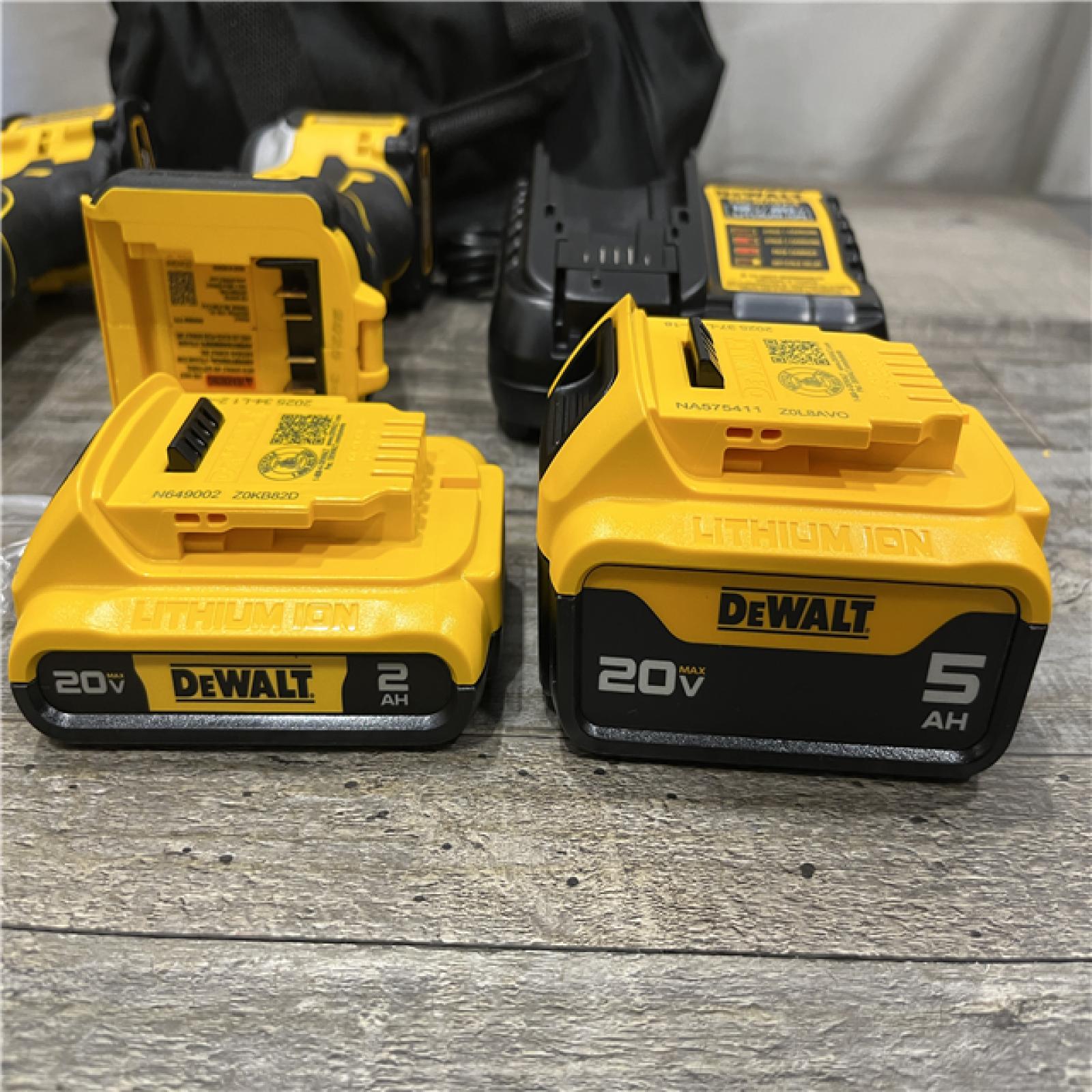 AS-IS DEWALT ATOMIC 20V MAX Lithium-Ion Cordless 2-Tool Combo Kit