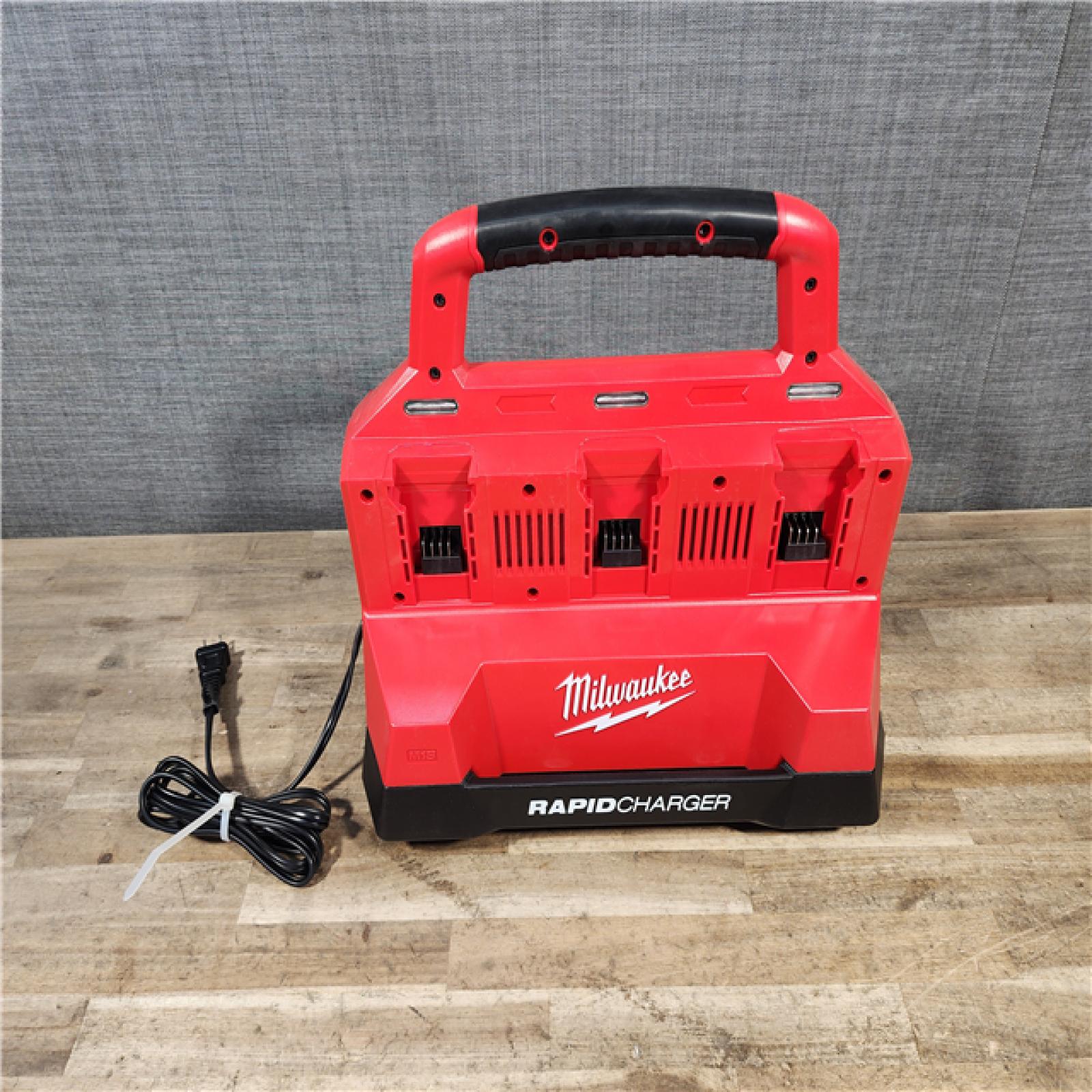 HOUSTON LOCATION - AS-IS Milwaukee M18 Packout Six Bay Rapid Charger