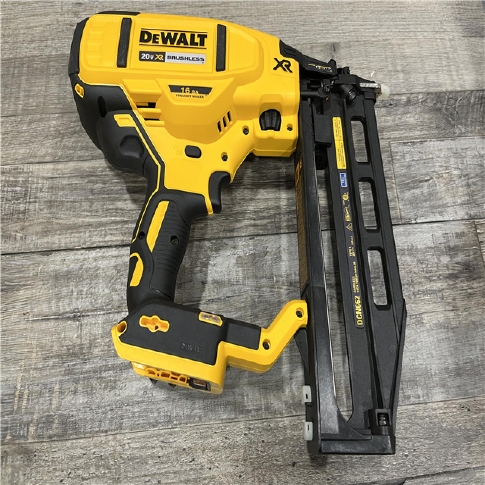 AS-IS DEWALT 20V MAX XR 16-Gauge Lithium-Ion Cordless Finish Nailer (Tool Only)