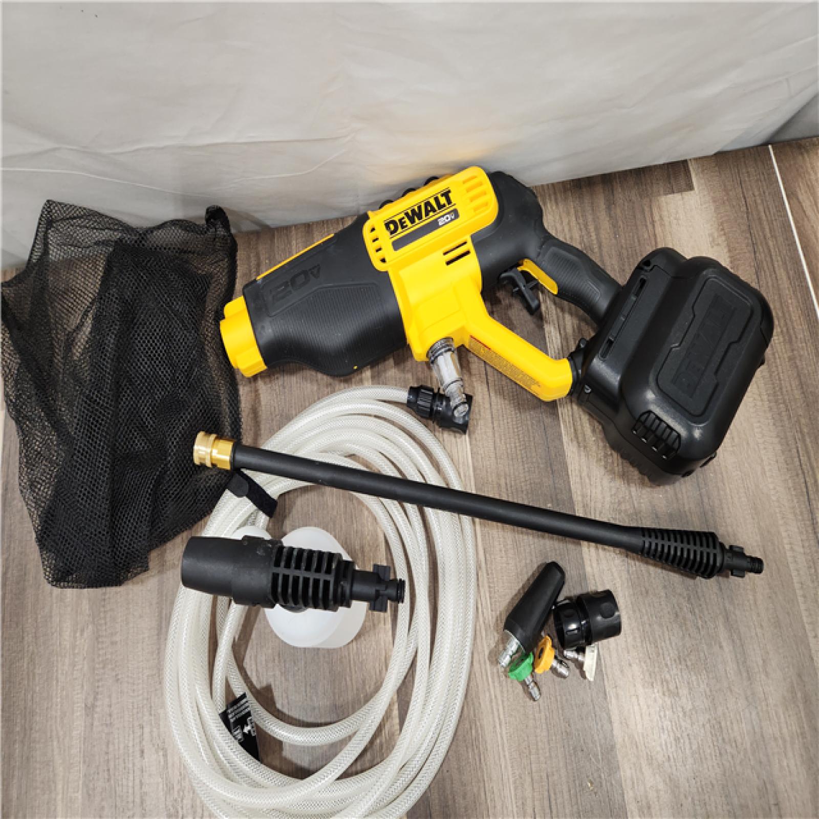 AS-IS Dewalt 20V 550 PSI  1 GPM Cordless Power Cleaner W/ 4 Nozzles Tool-Only