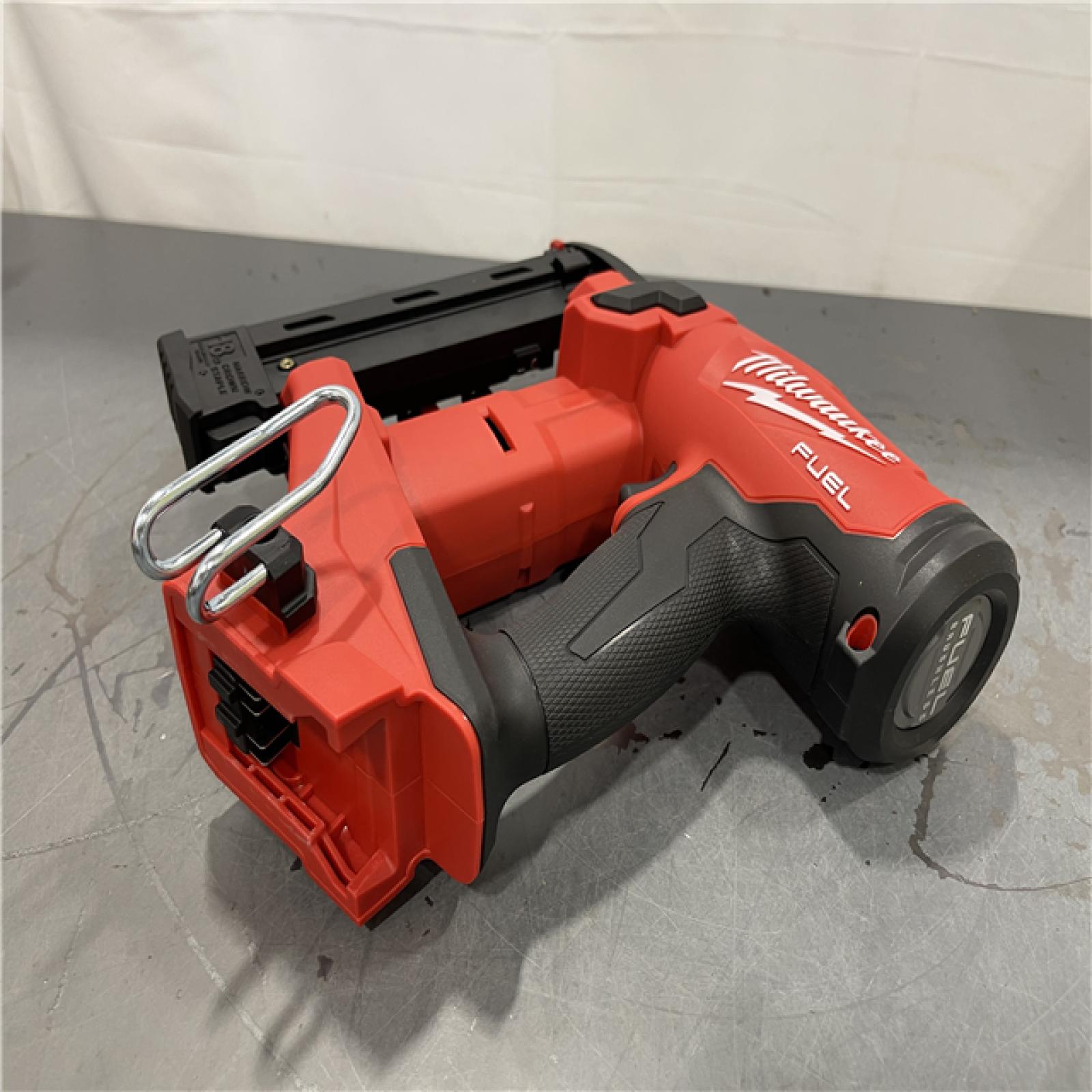 AS-IS - MILWAUKEE FUEL 18-Volt Lithium-Ion Brushless Cordless 18-Gauge 1/4 in. Narrow Crown Stapler