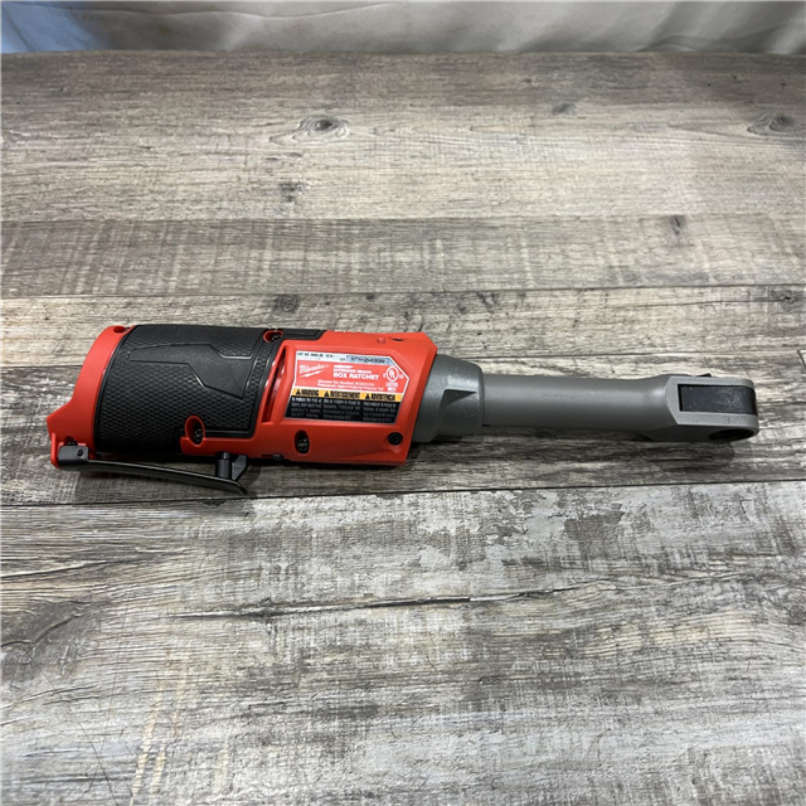 AS-IS Milwaukee FUEL INSIDER 12V Lithium-Ion Brushless Cordless 1/4 in. - 3/8 in. Extended Reach Box Ratchet (Tool-Only)
